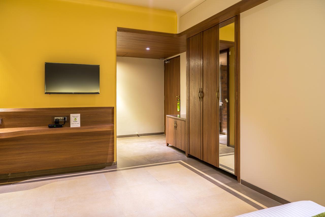 Treebo Olive Nest Hotel Mumbai Exterior photo