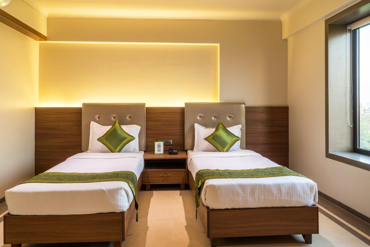Treebo Olive Nest Hotel Mumbai Exterior photo
